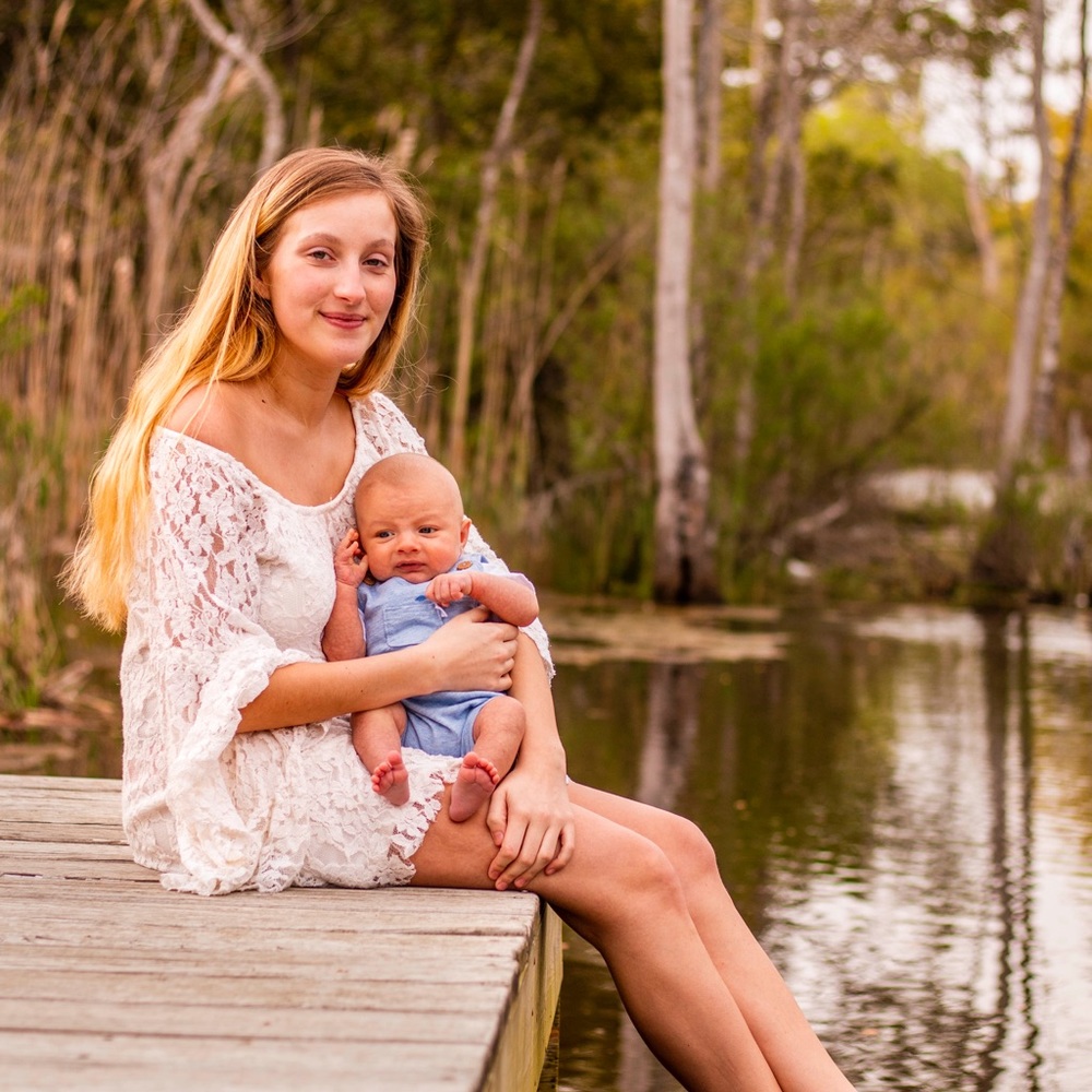 Meet your Posher, Courtney